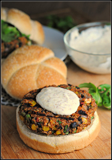 Black Bean &amp; Quinoa Veggie Burgers